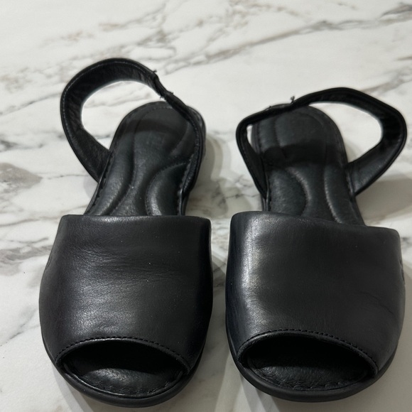 Born handcrafted footwear black leather slingback peep toe Sandals Size 7 - Picture 5 of 7